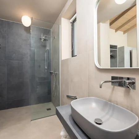 Margarita * كاتيليوس